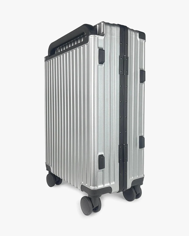 Silver Hardcase Luggage | 22 inch Wide Handle & Logo - Image 4